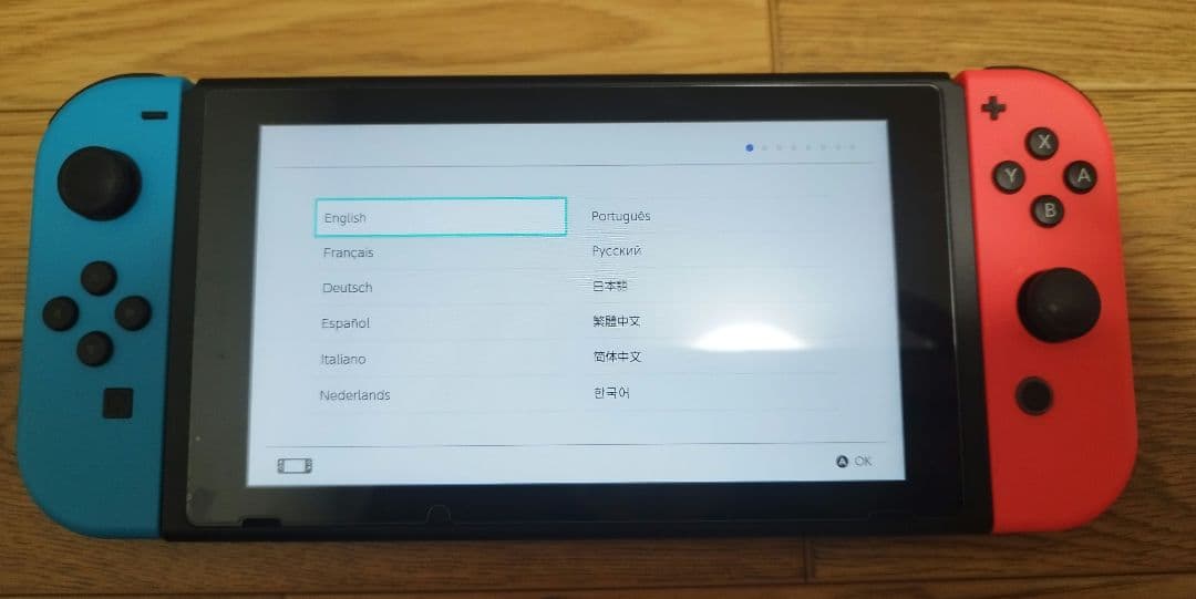 任天堂●ニンテンドースイッチNintendo Switch本体●中古美品箱有り