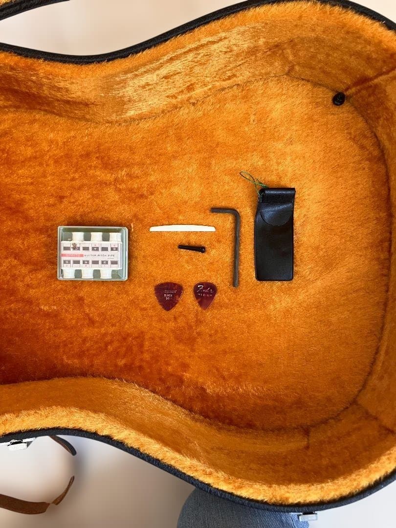 サンバースト・縦ロゴ】Morris W-40 3Pバック ハードケース付 - メルカリ