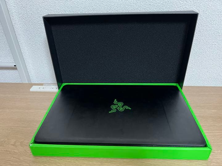 貴重激レア、世界限定 バッドマンロビン/映画で使用、世界18個NO4 証明