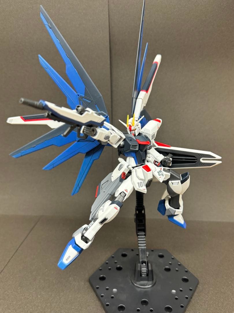 プラモデル　ガンプラ　制作代行