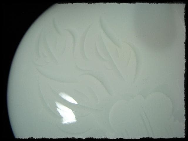 中尾 恭純 白磁牡 丹彫壷 師井上萬二 花器 hk459 - メルカリ