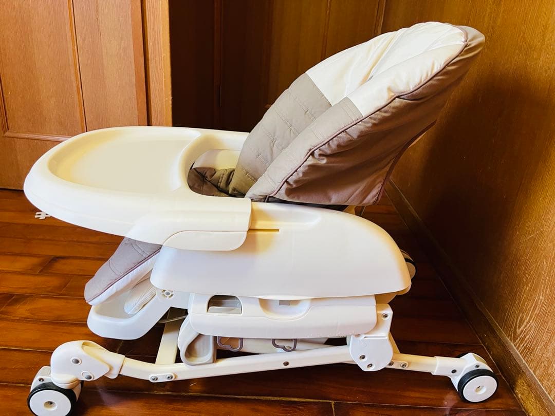 Combi 　ネムリラ　AUTO SWING