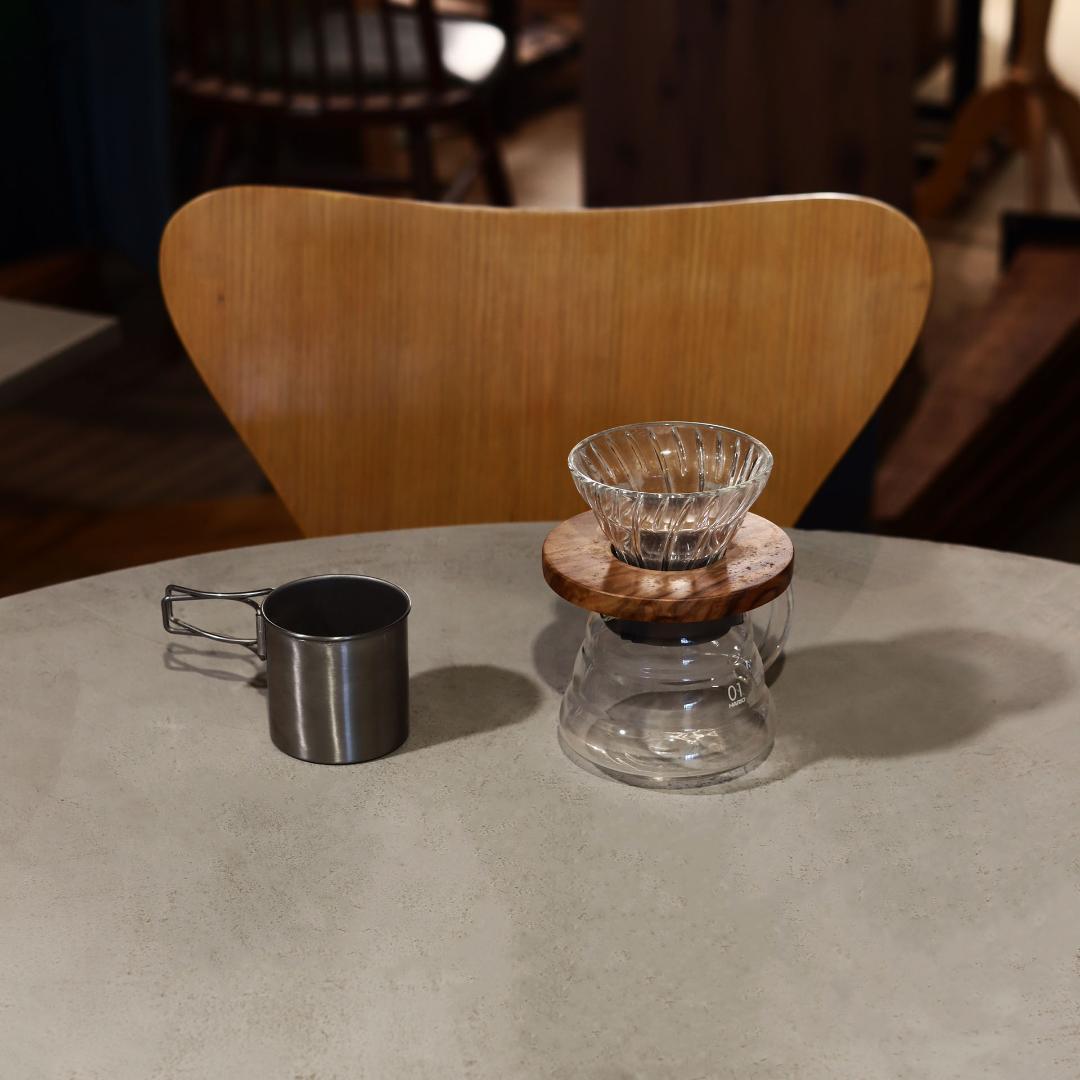 オーダー専用｜ラウンドテーブル｜ダークグレー｜Φ100cm｜薄塗りモルタル