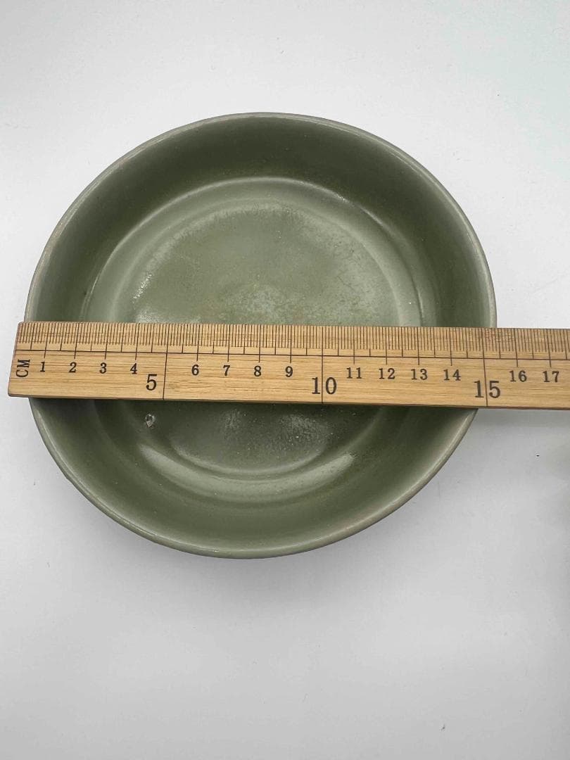 元時代 青磁 龍泉窯刻牡丹花盤 青磁皿 唐物 古賞物 時代物(E-84