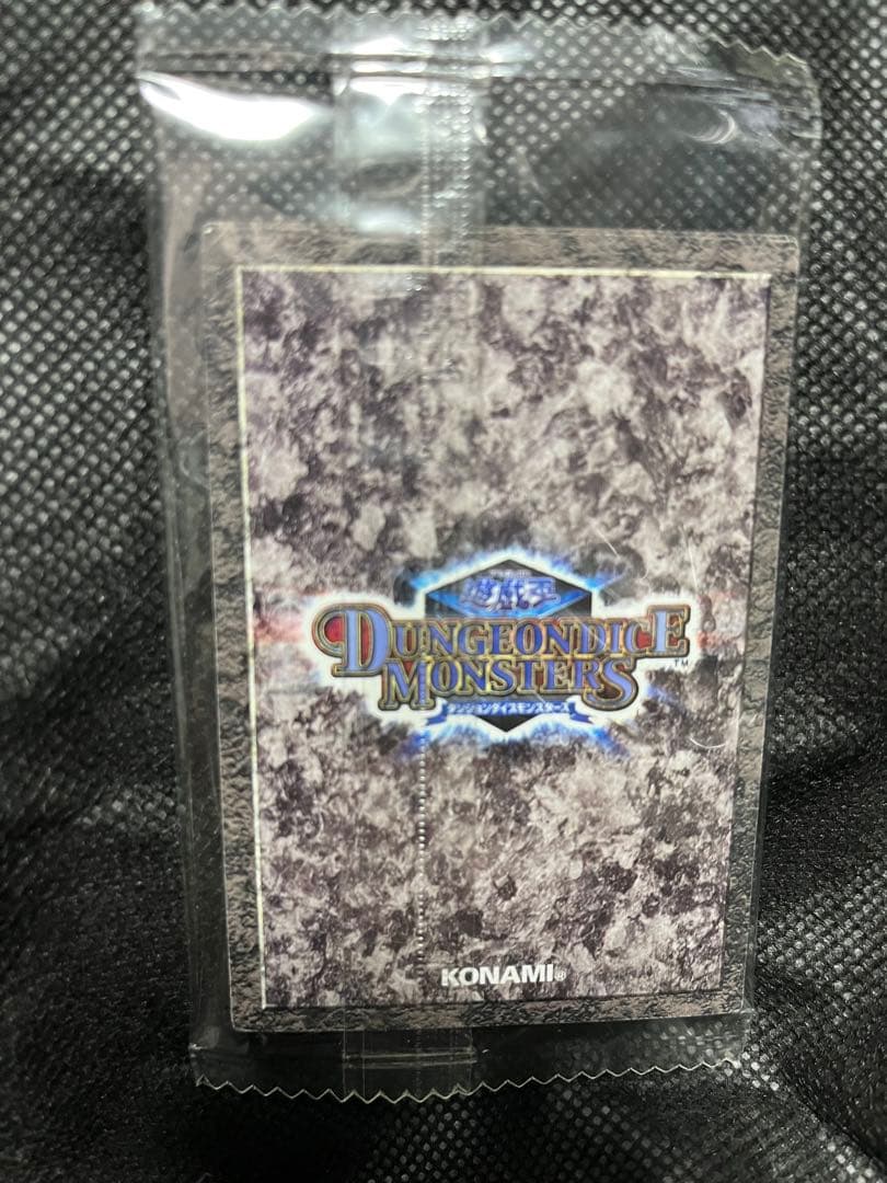 オリベスクの巨神兵・ブルーアイズアルティメットドラゴン　未開封カード&フィギュア