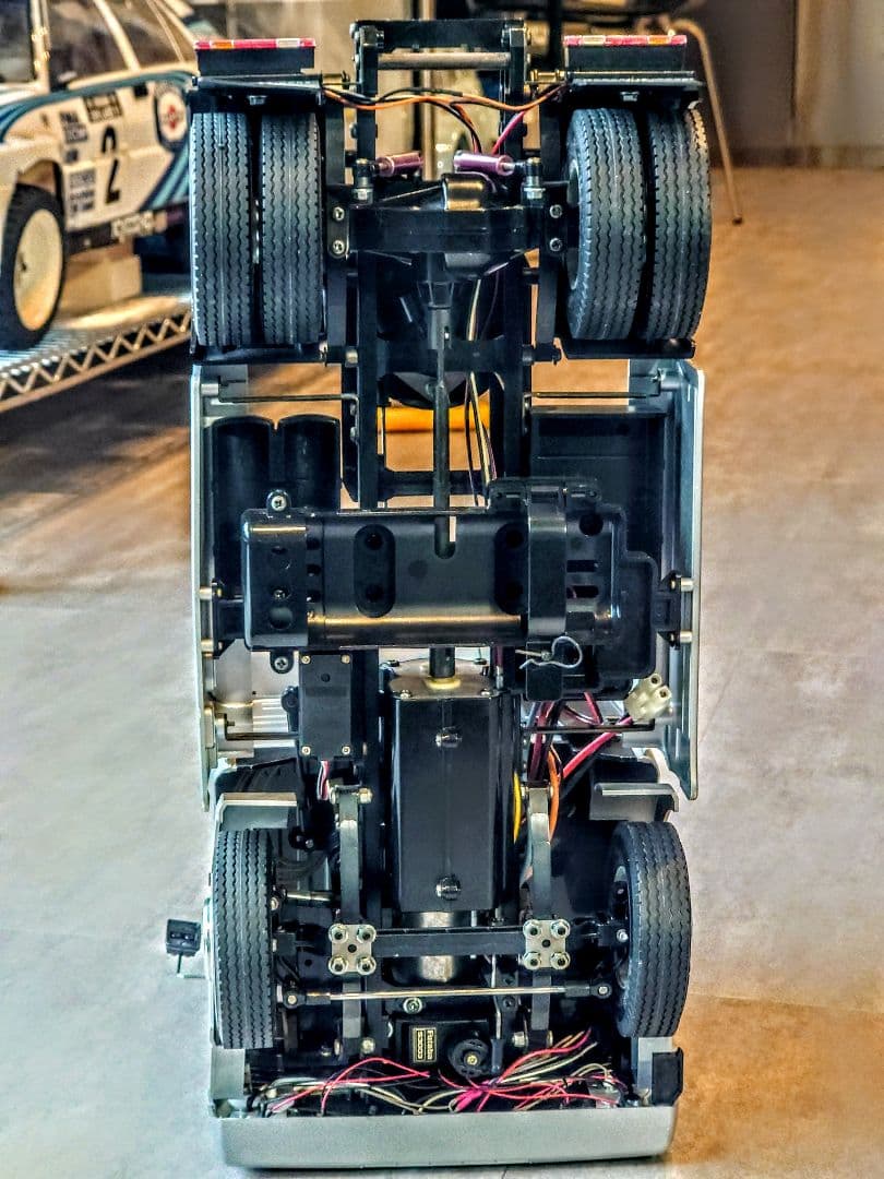 1/14 タミヤ メルセデスベンツ 1838LS ライト点灯 動作確認済み - メルカリ