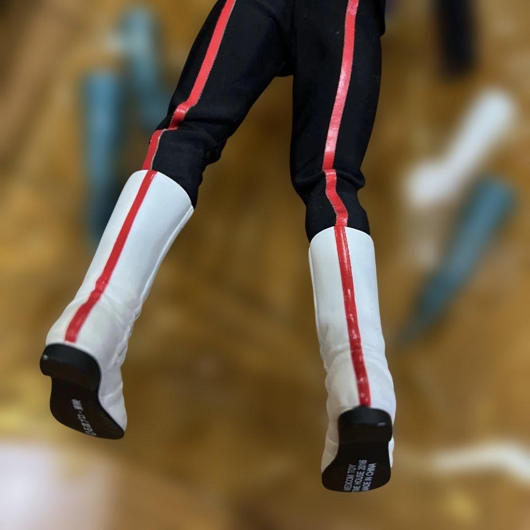 仮面ライダーストロンガー　フィギュア　ソフビ　メディコムトイ　石森章太郎