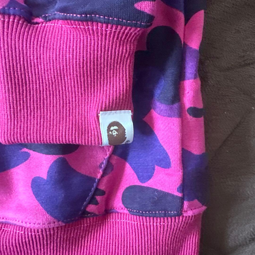 bapeエイプシャークパーカーsサイズ