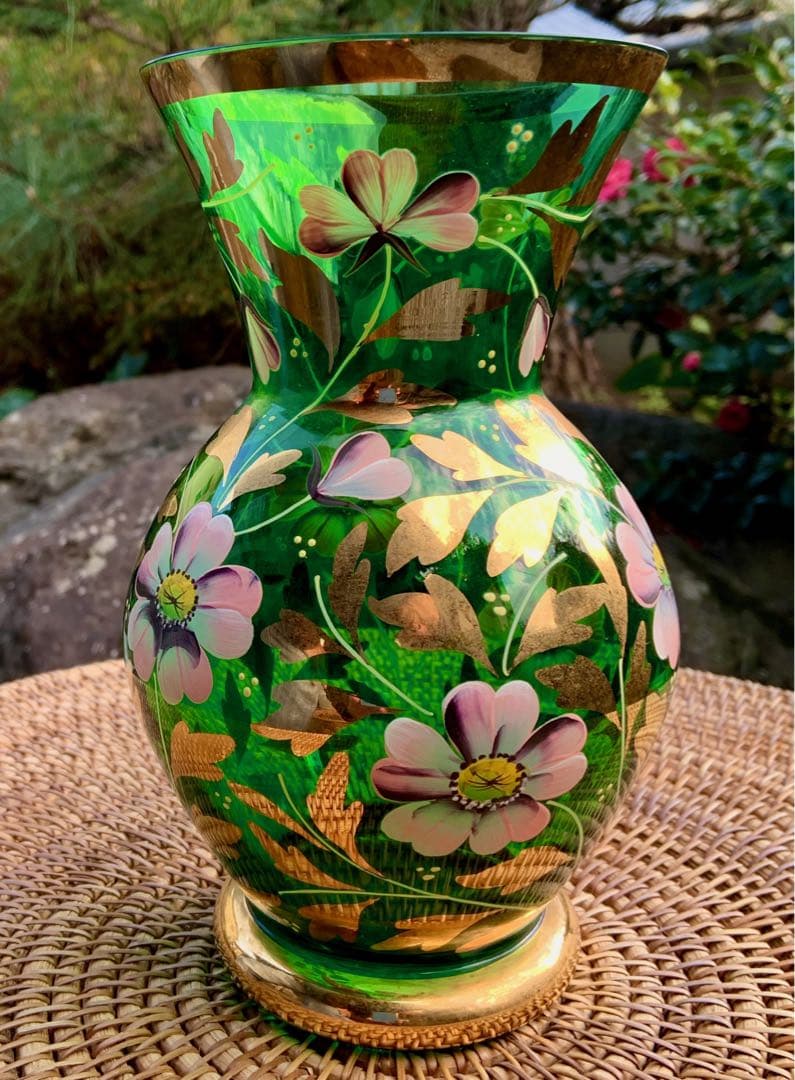 ボヘミアガラス チェコ製 花瓶 草花模様 箱付き ボヘミアンガラス