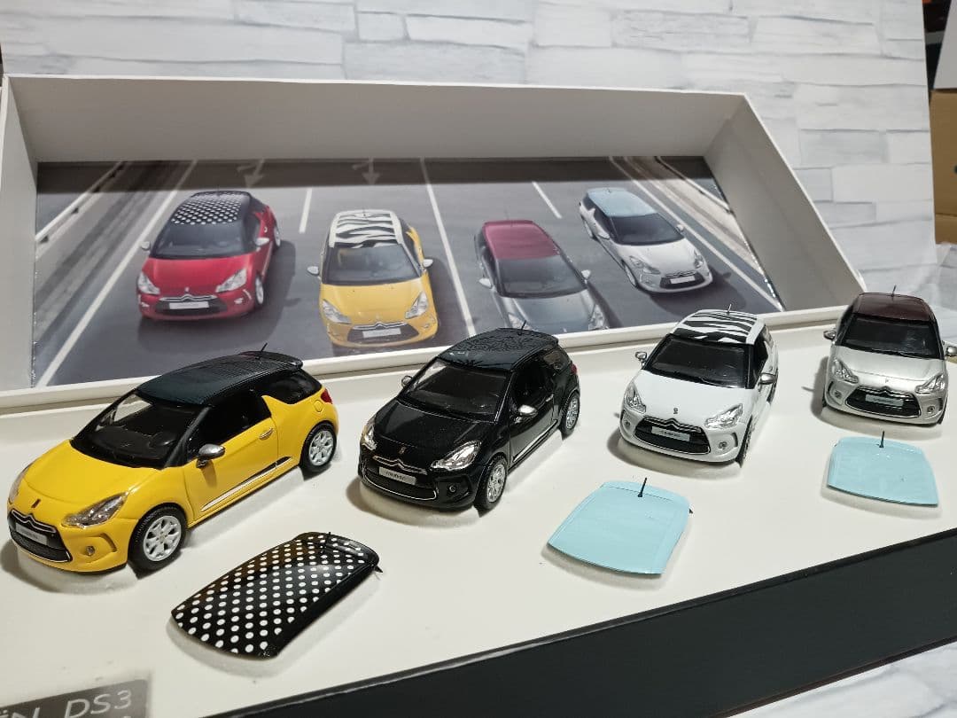 1/43 シトロエンDS3 ディーラー品ミニカー4台セット