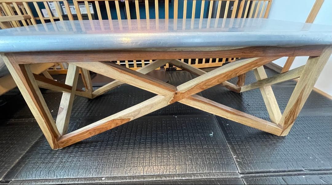 WTW マーベリックス　コーヒーテーブル