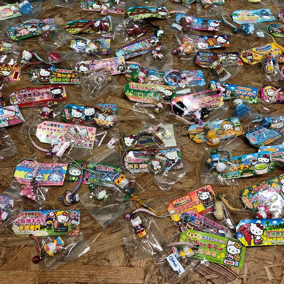 M4499 ハローキティ ご当地限定根付ストラップ まとめ売り（140個以上）