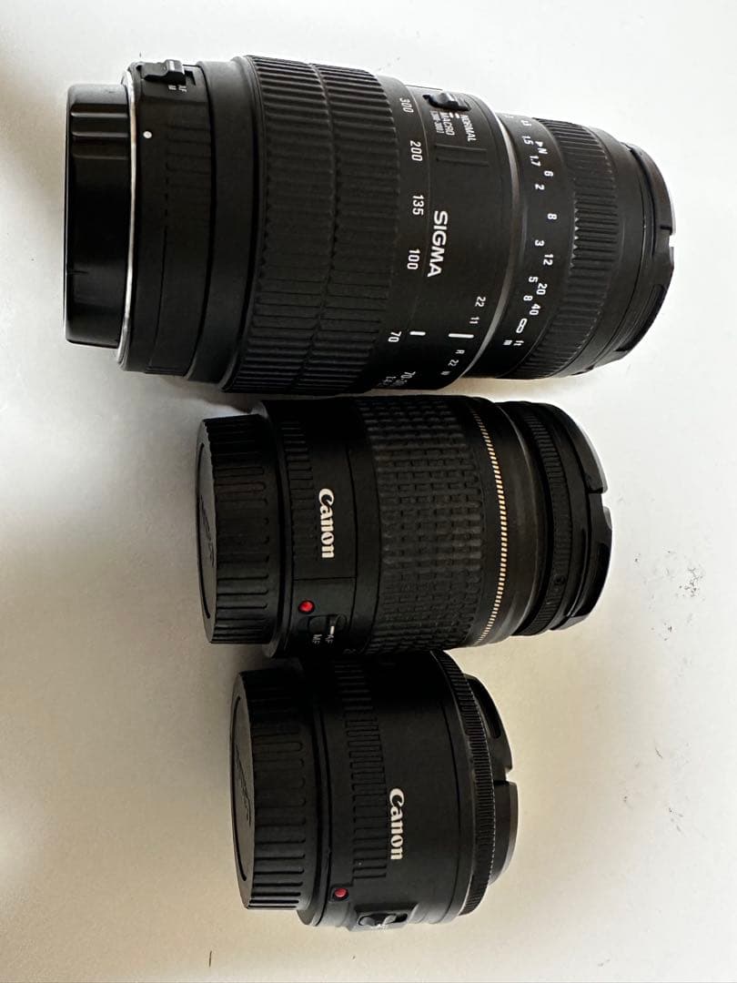 一眼レフ機キャノン kiss X10 トリプルレンズ、三脚カメラ初心者に