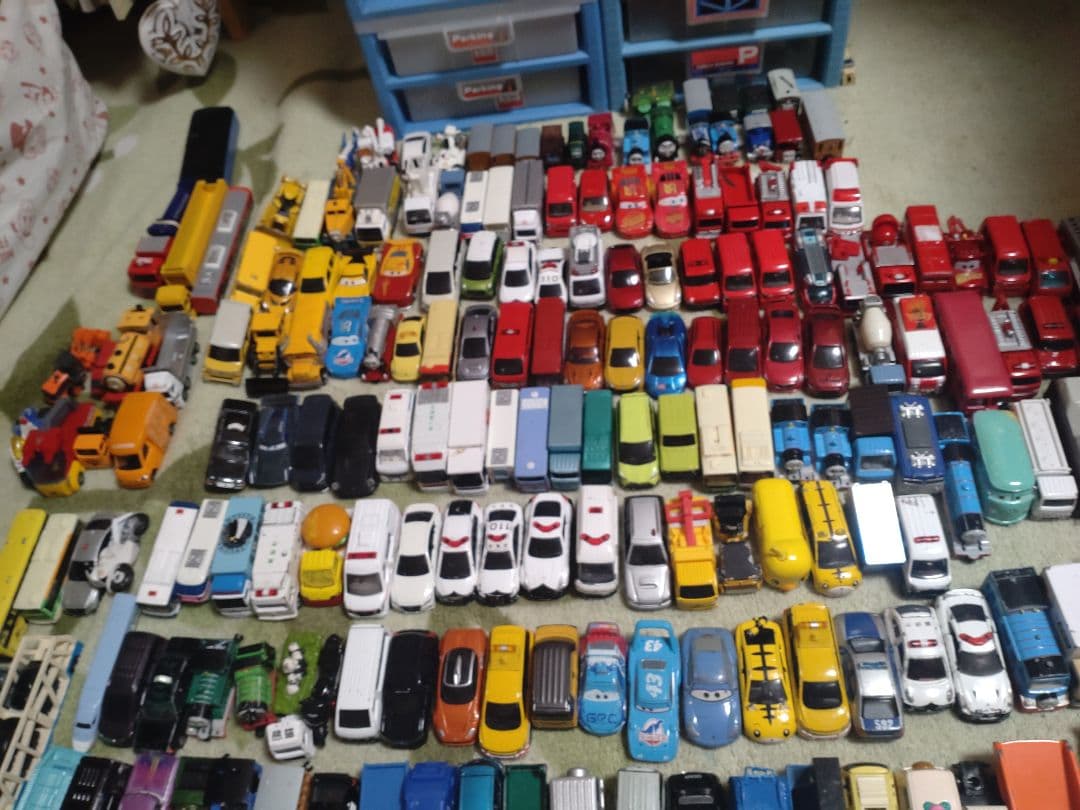 トミカ 　大量　300台位
