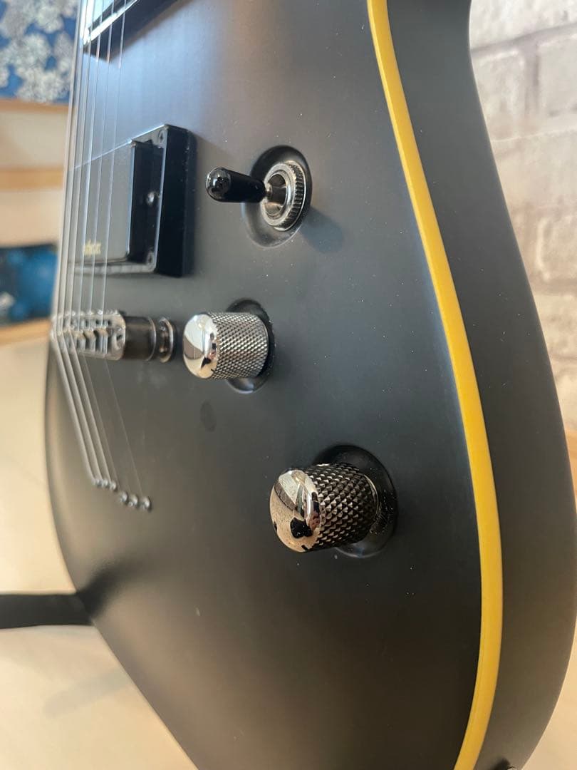 Schecter Demon-6 中古 アクティブPU搭載 - メルカリ