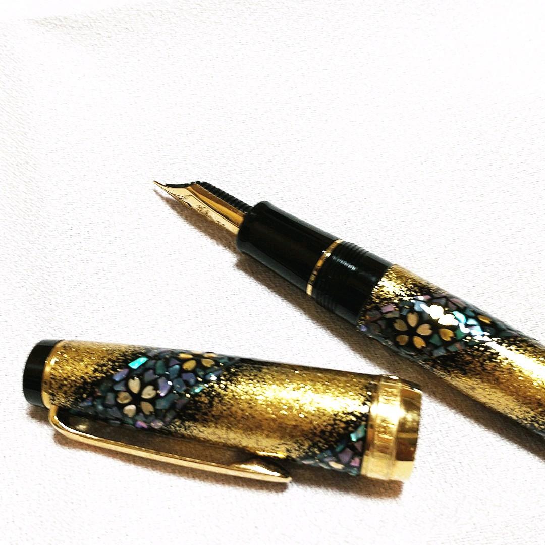 セーラー万年筆 内閣総理大臣 特別慰労品 螺鈿蒔絵 桜流れ