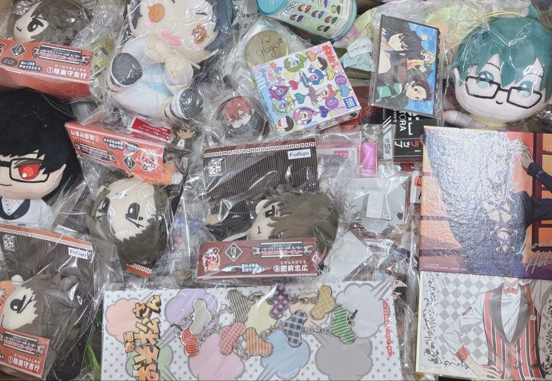 アニメグッズ ノンジャンル 缶バッジ アクリルスタンド 大量 まとめ