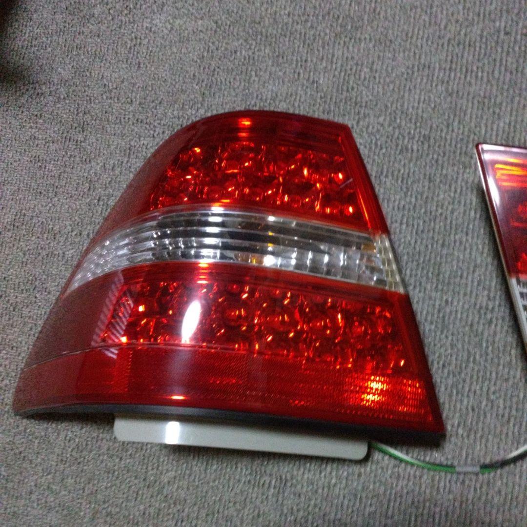 トヨタ・セルシオ３０前期繋ぐだけ。綺麗なLEDテールランプ 赤色 ハーネス付き トヨタ・セルシオ30前期繋ぐだけ。綺麗なLEDテールランプ 赤色