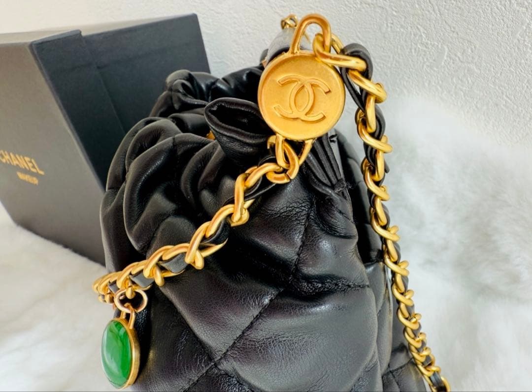 【新品未使用】CHANEL キルティング　ショルダーバッグ　チャーム　ノベルティ