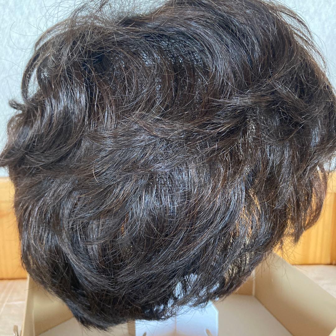 《値下げ》【美品】フォンテーヌ　ショート　パーマ　ウィッグ　専用ケース付