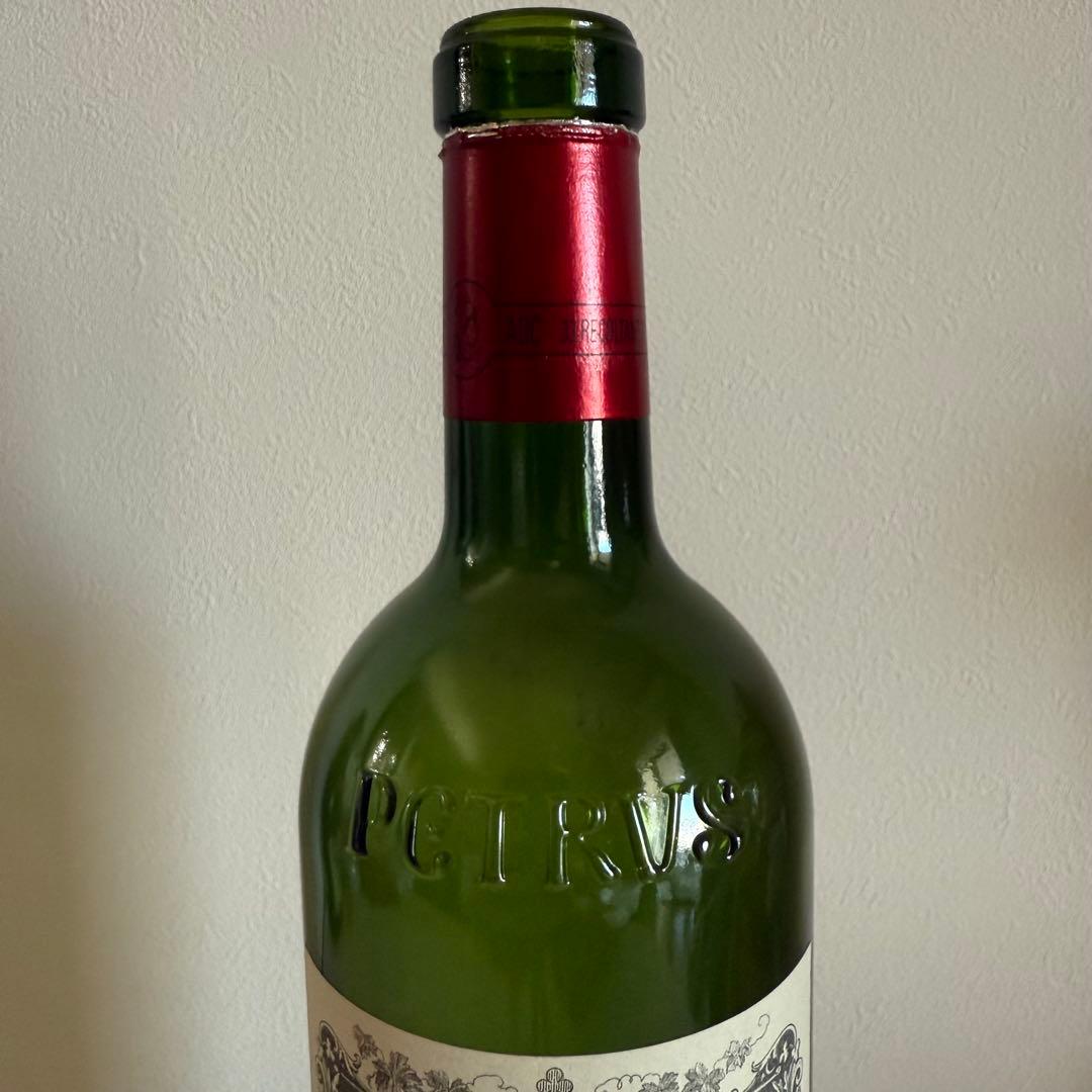 ペトリュス Petrus 2004 Pomerol Grand Vin 空瓶 空き瓶 写真