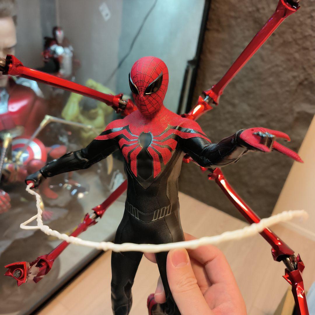 ホットトイズSpider man スパイダーマン スーペリア・スーツ VGM61