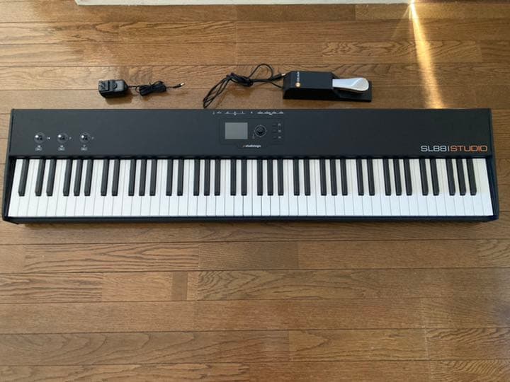 SL88 STUDIO - STUDIO LOGICダンパー・ペダル、電源