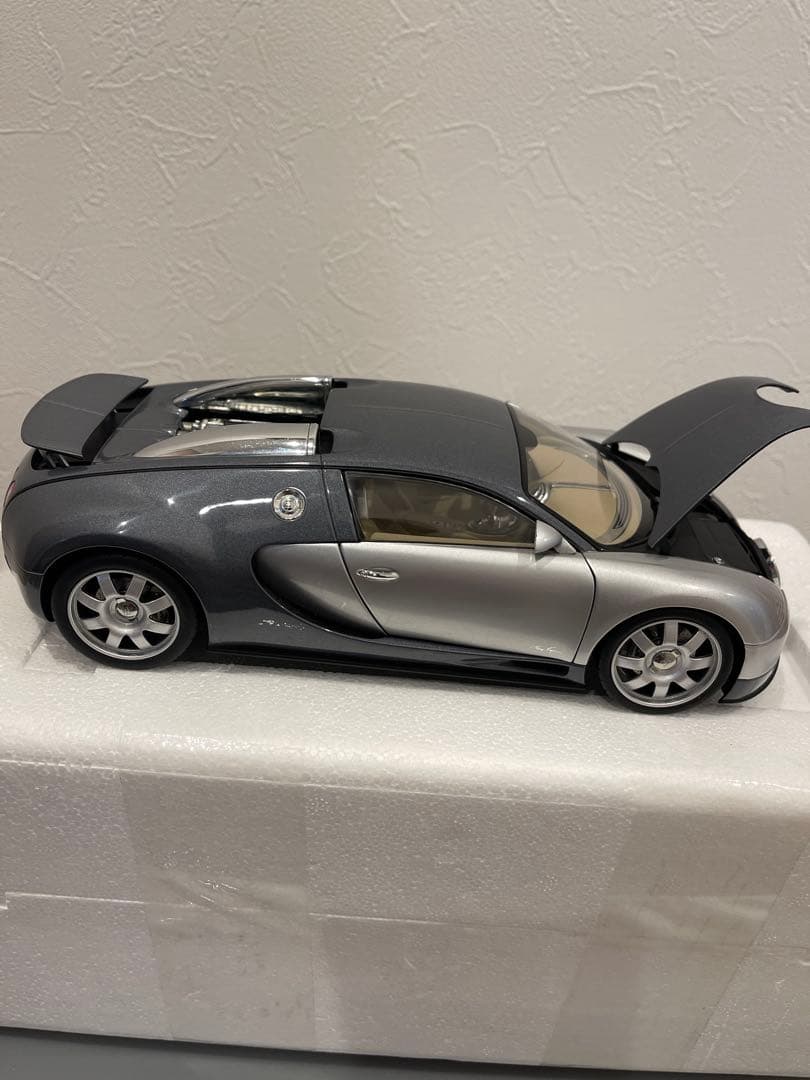 AUTOart モデルカー ブガッティ ヴェイロン 1/18 美品