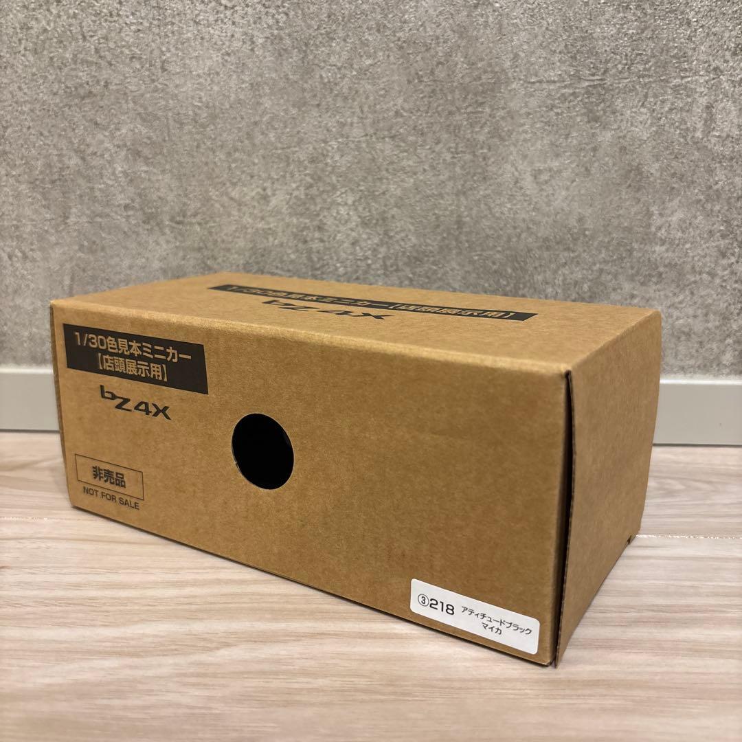 [非売品]トヨタ 新型bz4X ミニカーアティチュードブラック黒