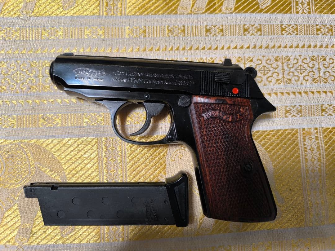 マルゼン PPK/S ブラックメタル ガスブロ木製グリップ仕様