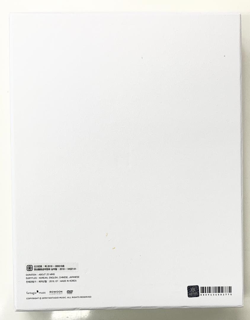 ASTRO ORDINARY HOLIDAY 写真集 日本版（G943）