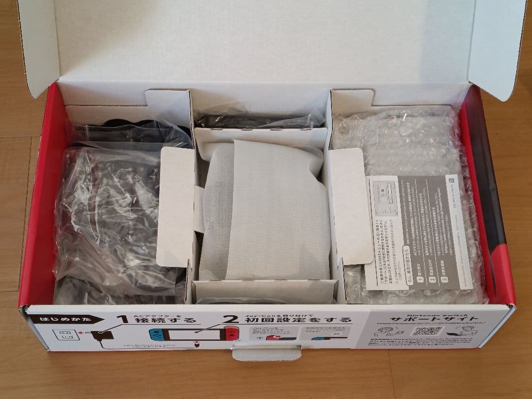 【美品】Nintendo Switch ネオンブルー/ネオンレッド 本体