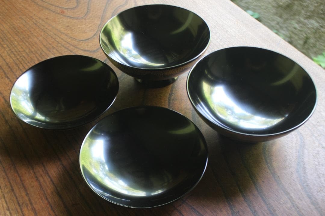 デッドストック！上質黒漆に極上菊詰沈金蒔絵のお椀2点（検輪島塗蒔絵椀雑煮椀