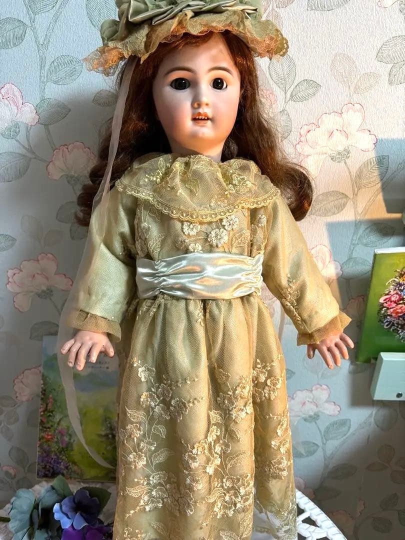 オーダー品です。 ７２センチのドレスとボネと下着等