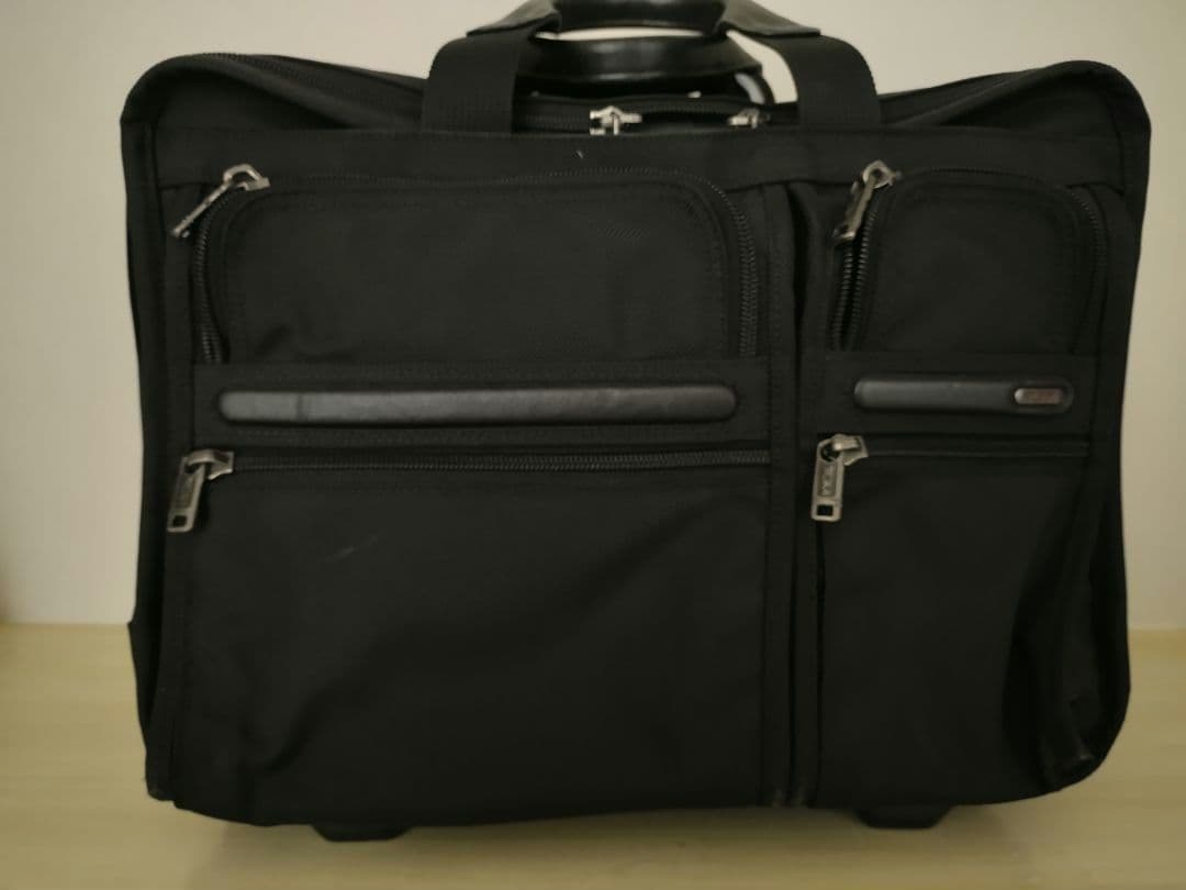 TUMI トゥミ キャリーケース 機内持ち込み 二輪 ブラック