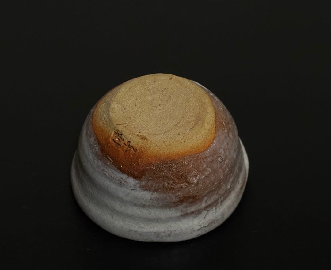 富本憲吉自作 黒釉六角鉢 対角径12cm 昭和9年作 富本憲吉自作 黒釉六角