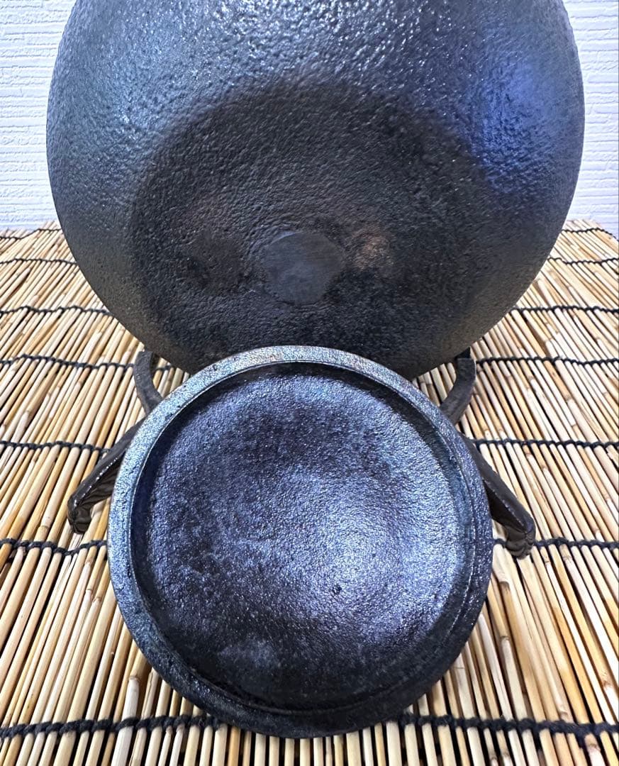 ほぼ未使用品 南部虎山工房造 １５型 姥口アラレ　南部鉄瓶　南部鉄器　鉄瓶