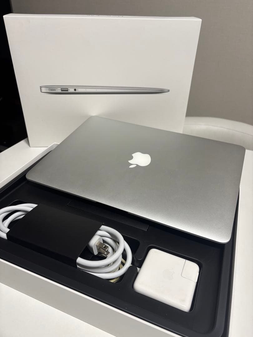 Apple MacBook Air 13inch 2017 箱付き MacBook Air 13
