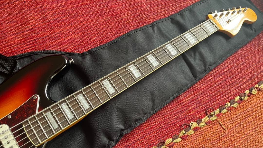 ギター Squier by Fender Classic Vibe Bass Vi