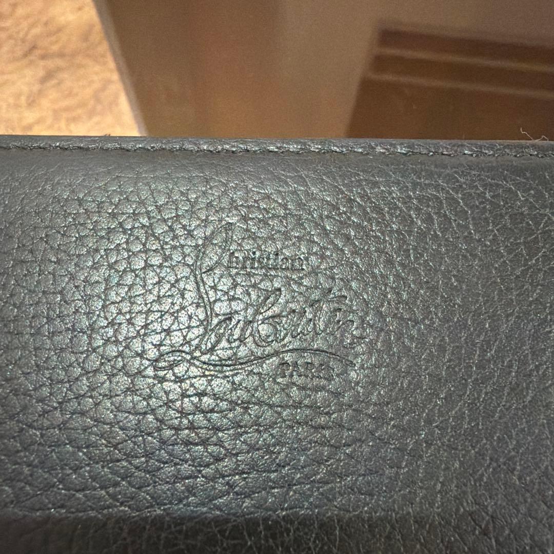 Christian Louboutin ブラック ケース