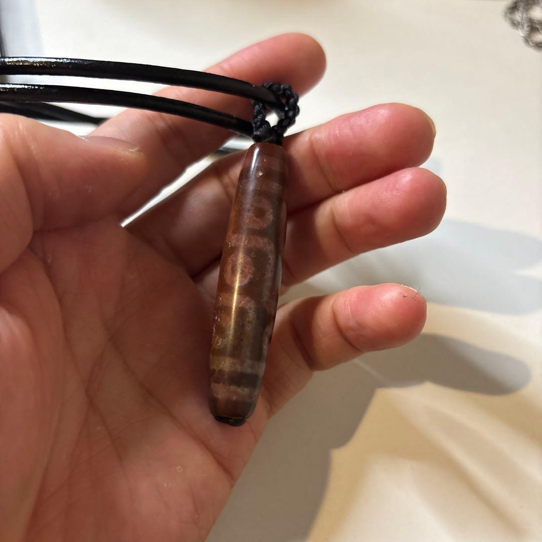 大*美様 傷があるんですよね！人間関係の災いを僕から消してくれてる！朱砂九眼天珠