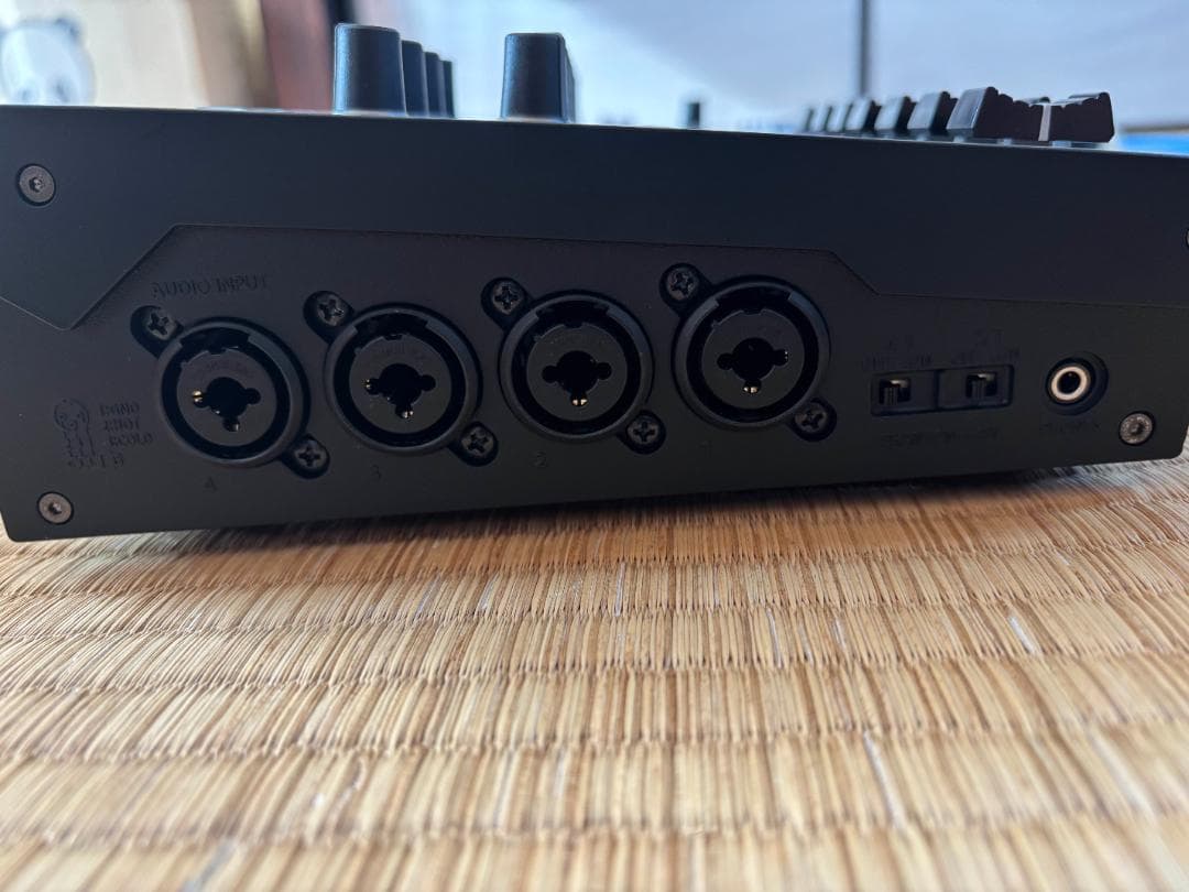 Roland AV Mixer VR-4HD（USB3.0ケーブル付属）