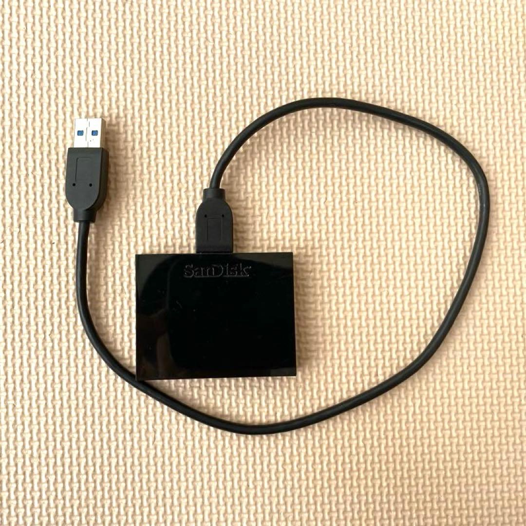 Transcend 128GB CFastカードとSanDiskリーダー