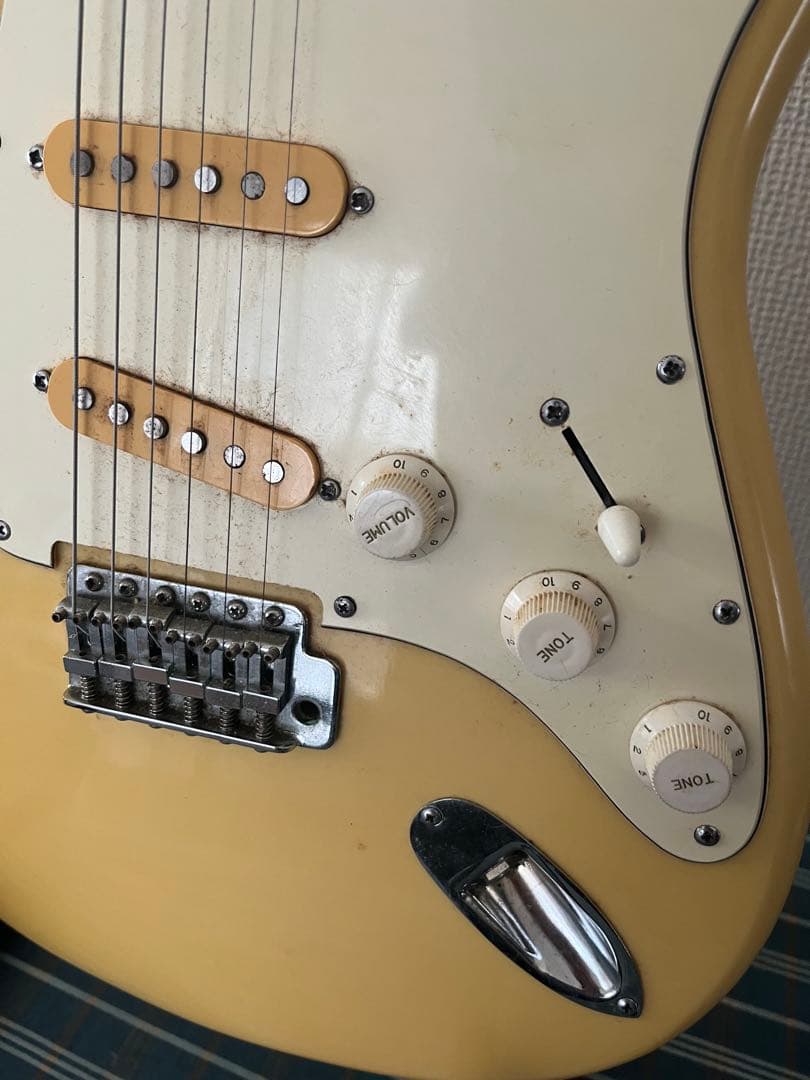 Fresher Straightener エレキギター クリーム色