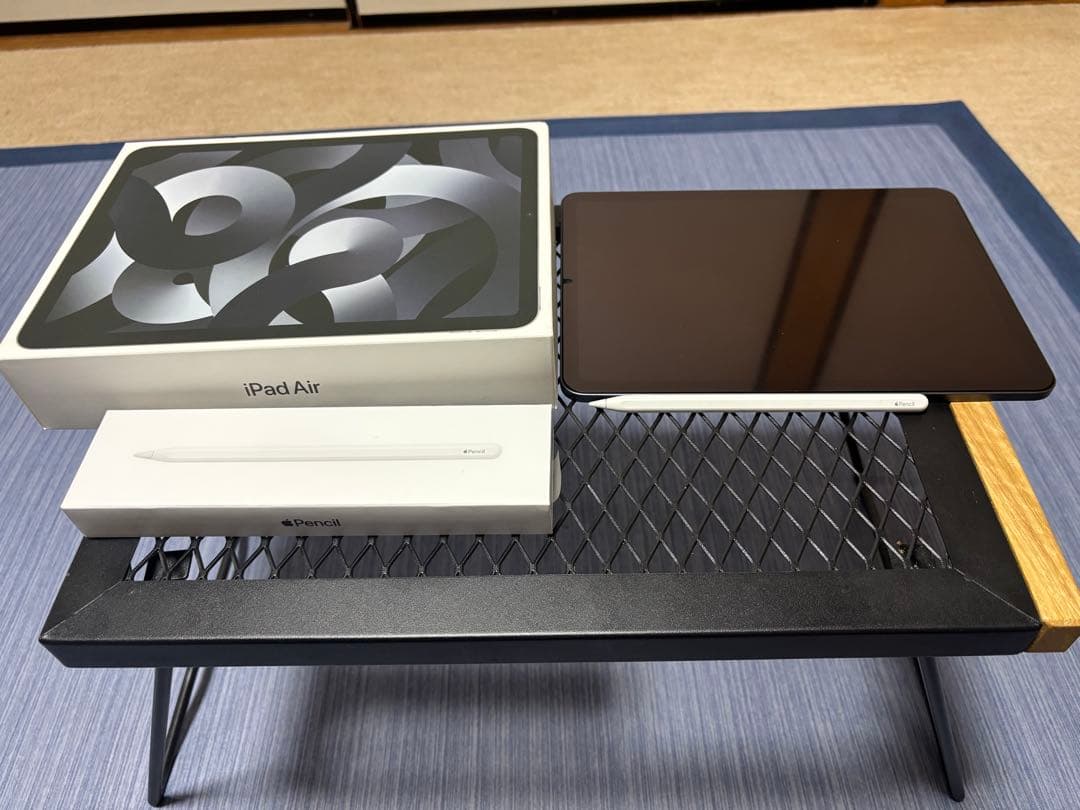 iPad Air (第5世代) 64GBスペースグレーApple pencil付 Refurbished iPad Air Wi-Fi 64GB - Space Gray (5th Generation