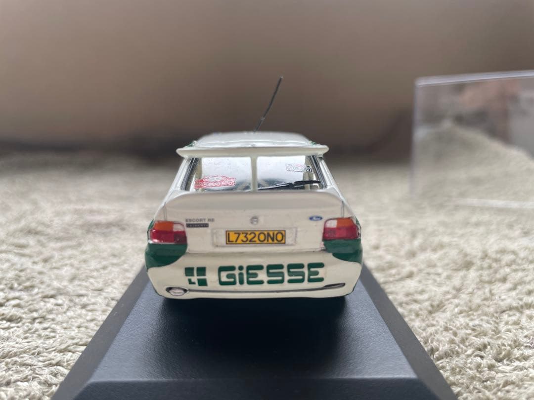 フォード 1994 Escort RS Cosworth ミニチャンプス1/43