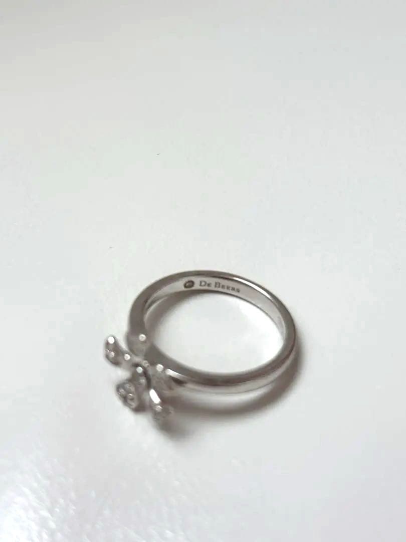 ダイヤモンド　フラワー　リング　ホワイトゴールド