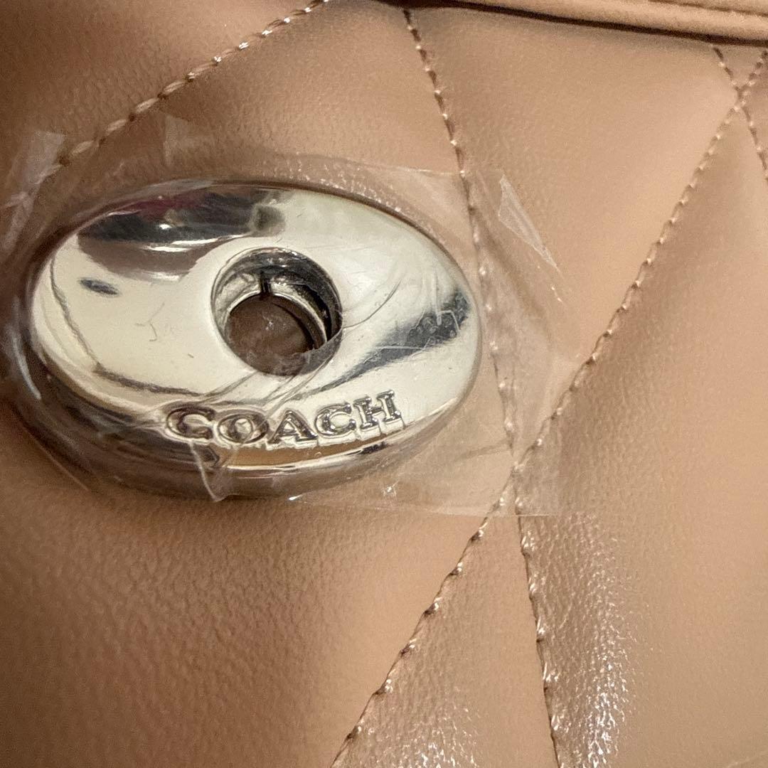 COACH ショルダーバッグ ベージュ キルティング20cm