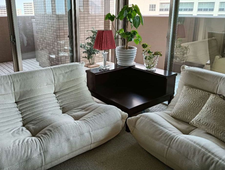 引取はお値引 ソファ用コーナーテーブル 正統派 高級家具モリシゲ