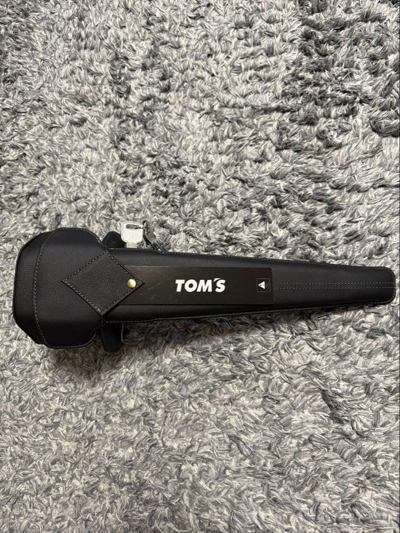 TOM’Sステアリングロック